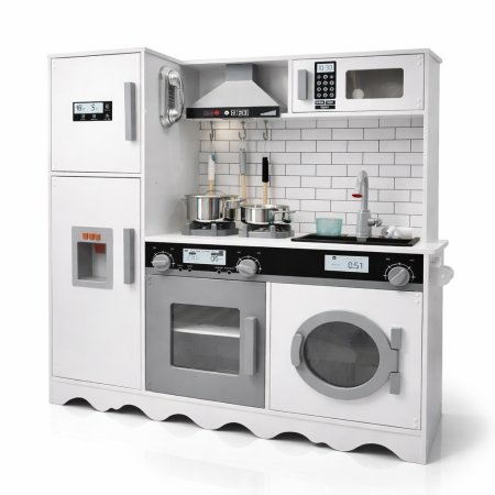 مطبخ خشبي كبير